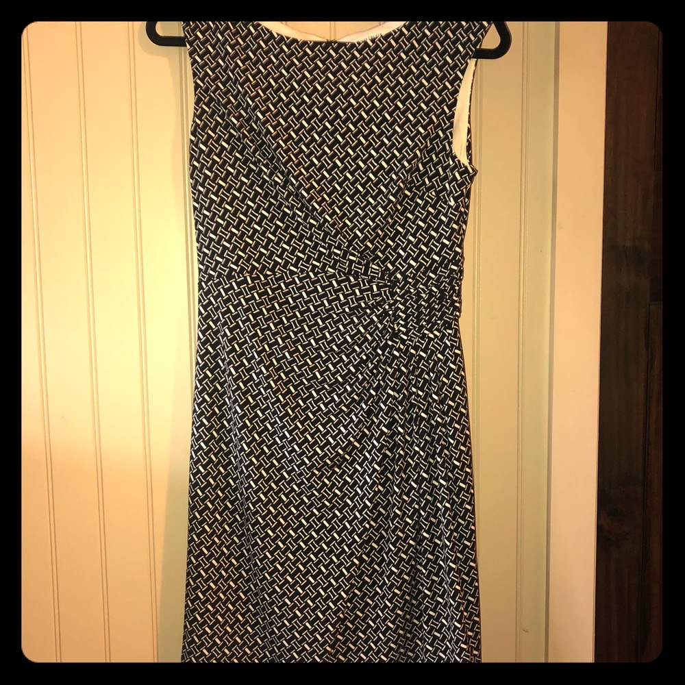 Perfect dress for the office